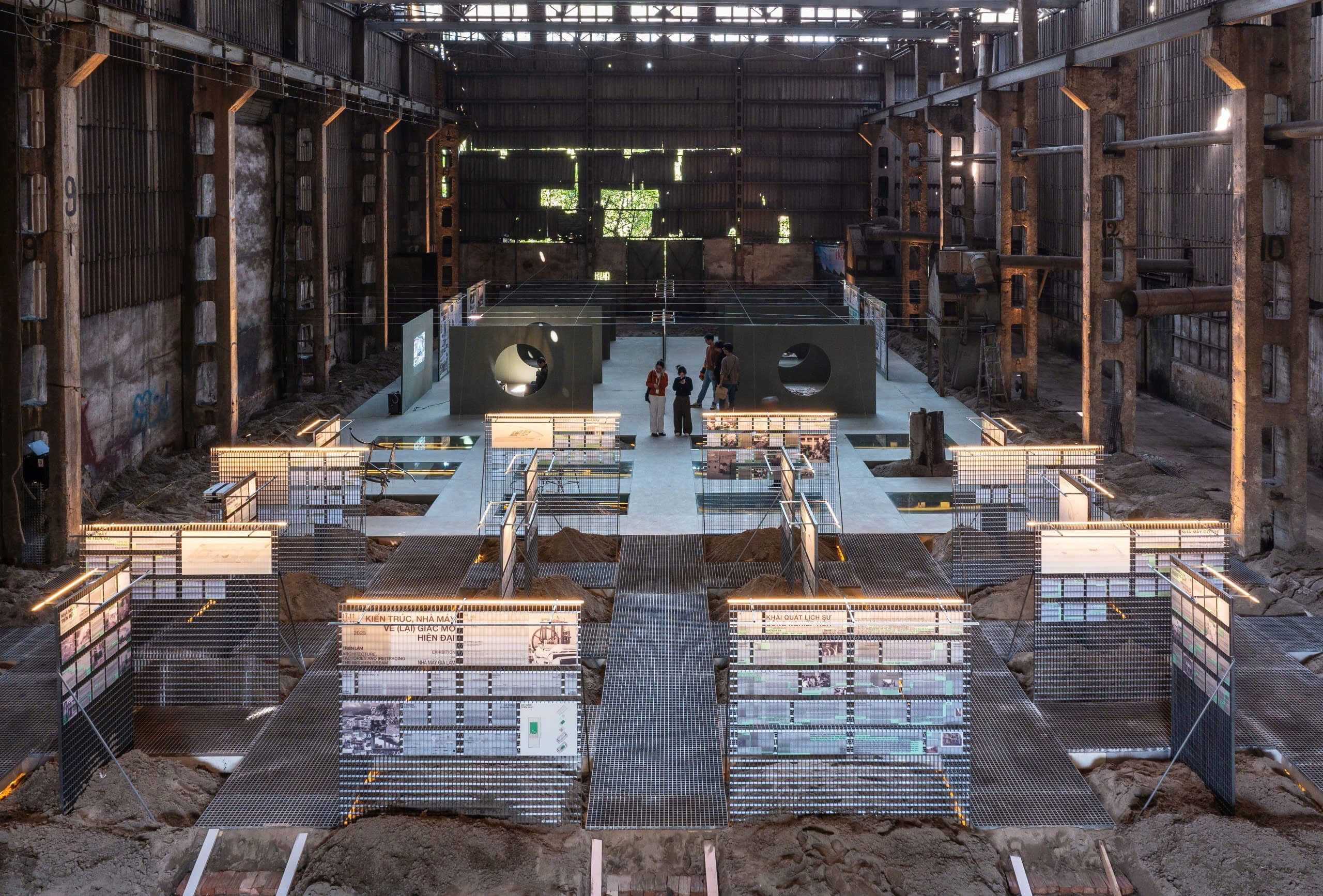 “Hanoi Adhoc: Grid” exhibition view, Gia Lam train factory, Hanoi. Photo: Trieu Chien / Hanoi Adhoc.